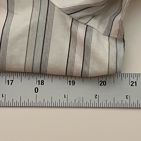 OLD NAVY, Striped Long Sleeve, button down, Office Attire Shirt, Size Large - Picture 9 of 11